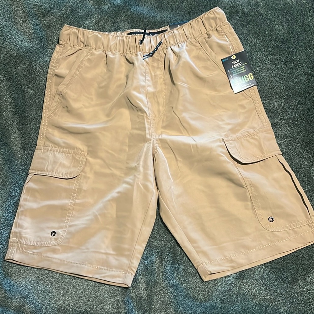 BOYS Plugg Khaki shorts size Large